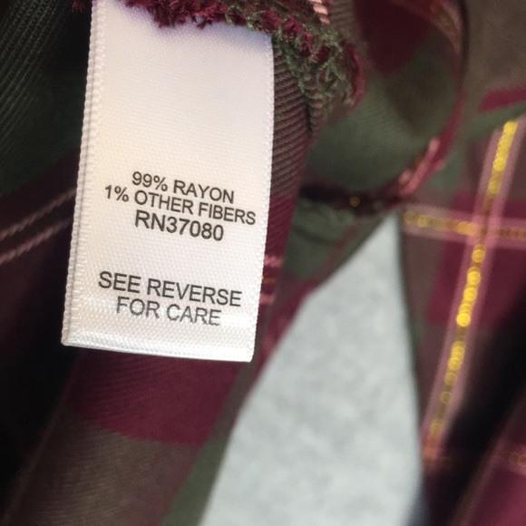 CATO Holiday Christmas Celebration Gold Metallic Thread Peplum Extra Long Line - Picture 15 of 16